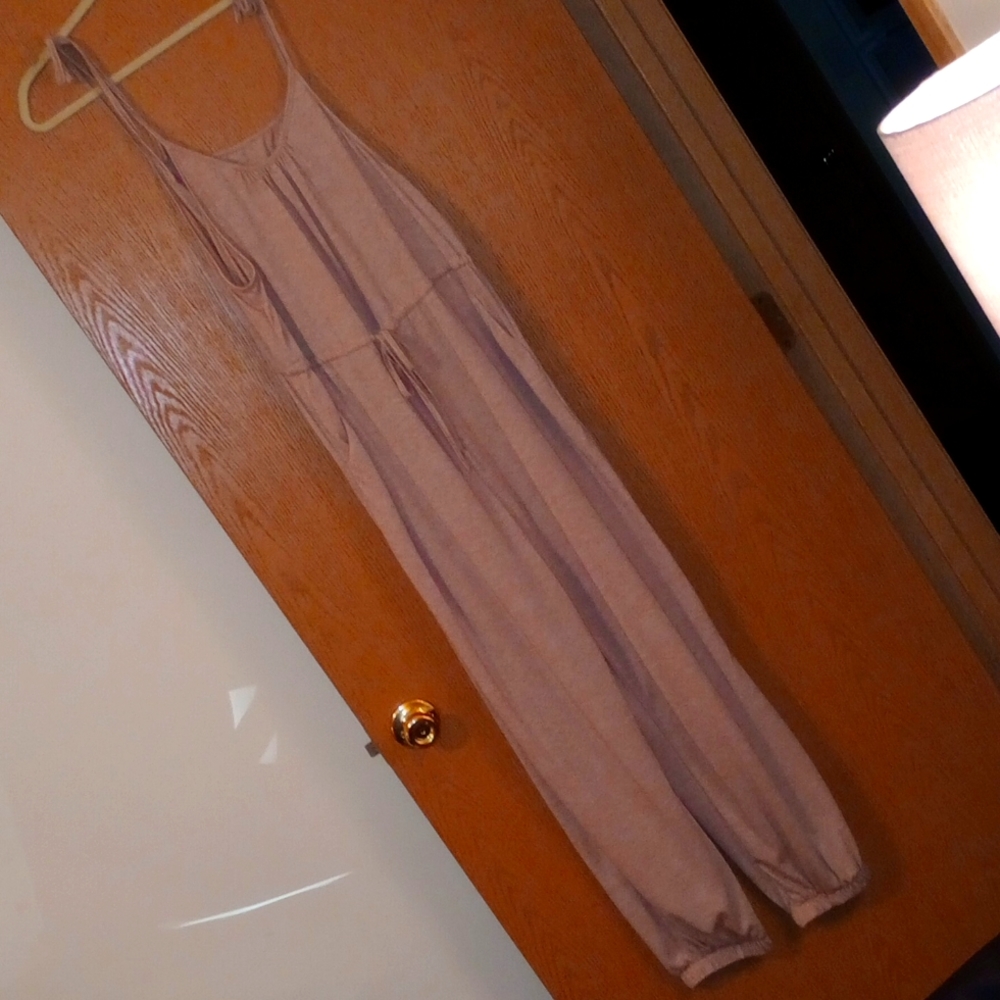 Super cute tan jumper size 1X Shein curve